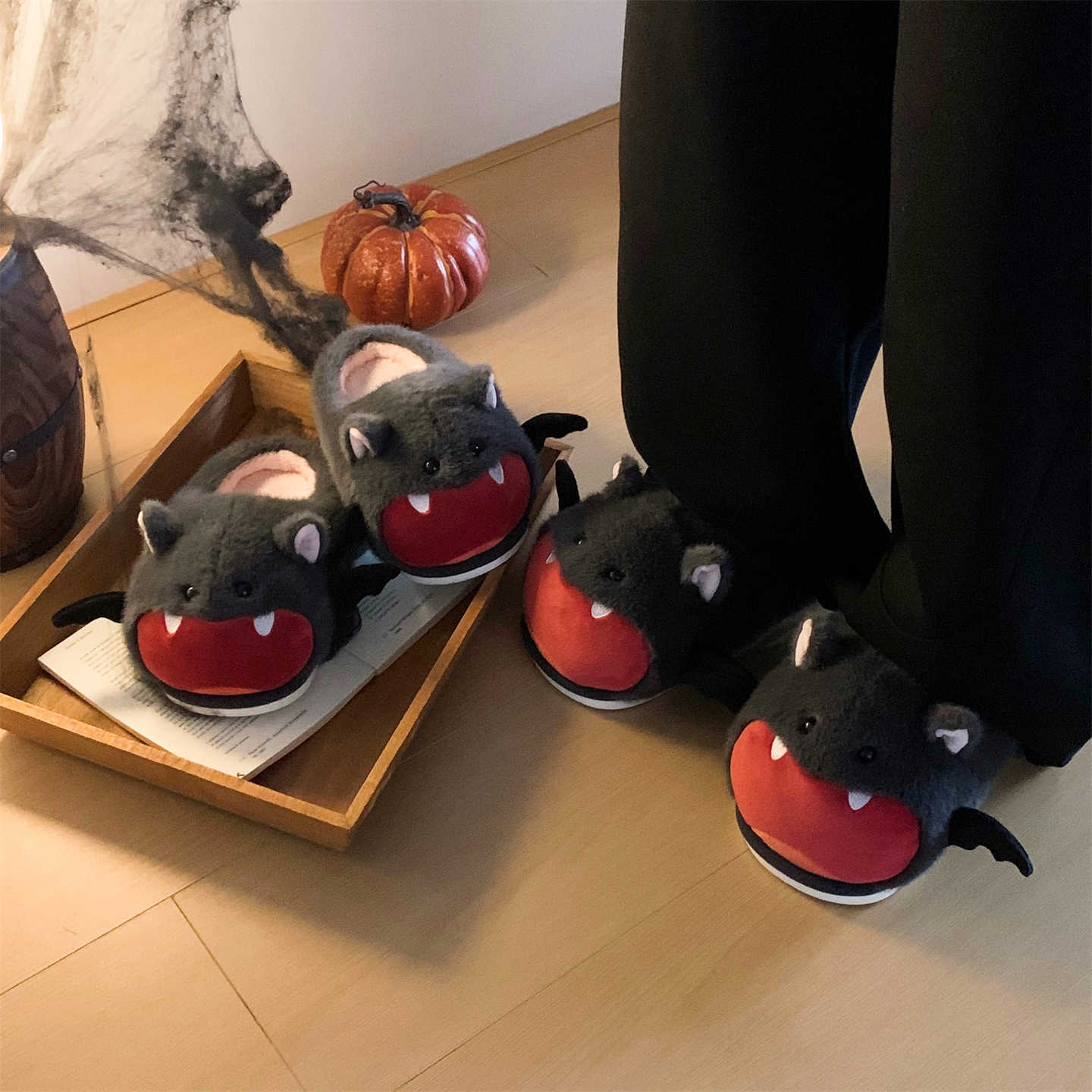 Halloween Bat Plush Slippers W - đánh giá và giá Sewing Fleece