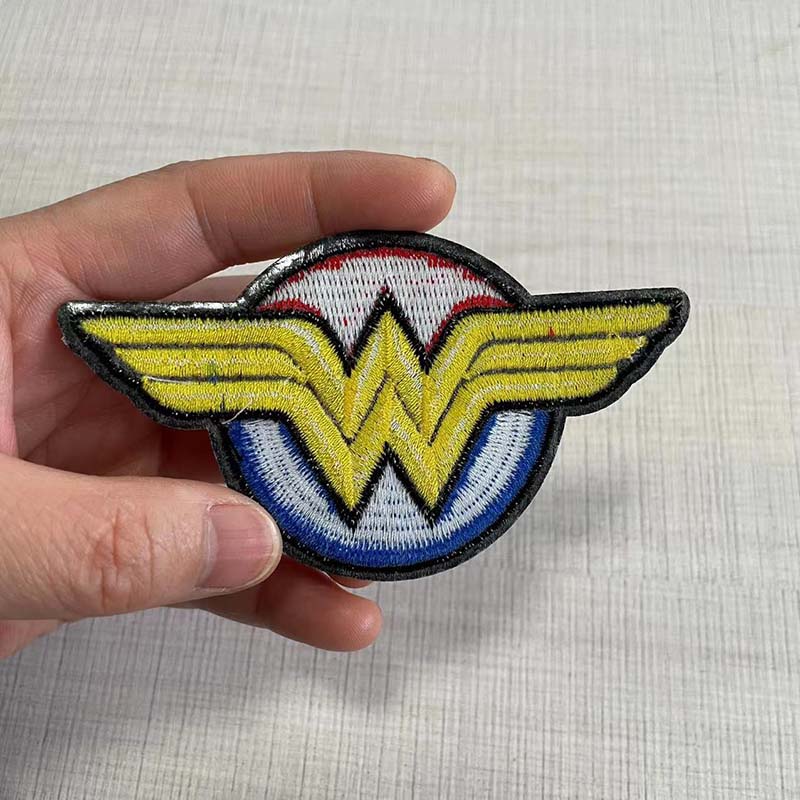 W Bảng Chữ Cái Thêu Quốc Huy M - đánh giá và giá Velcro Sew On